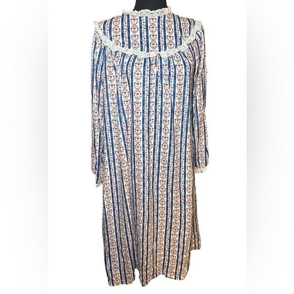 Lanz of Salzburg flannel nightgown size XL - Picture 1 of 6